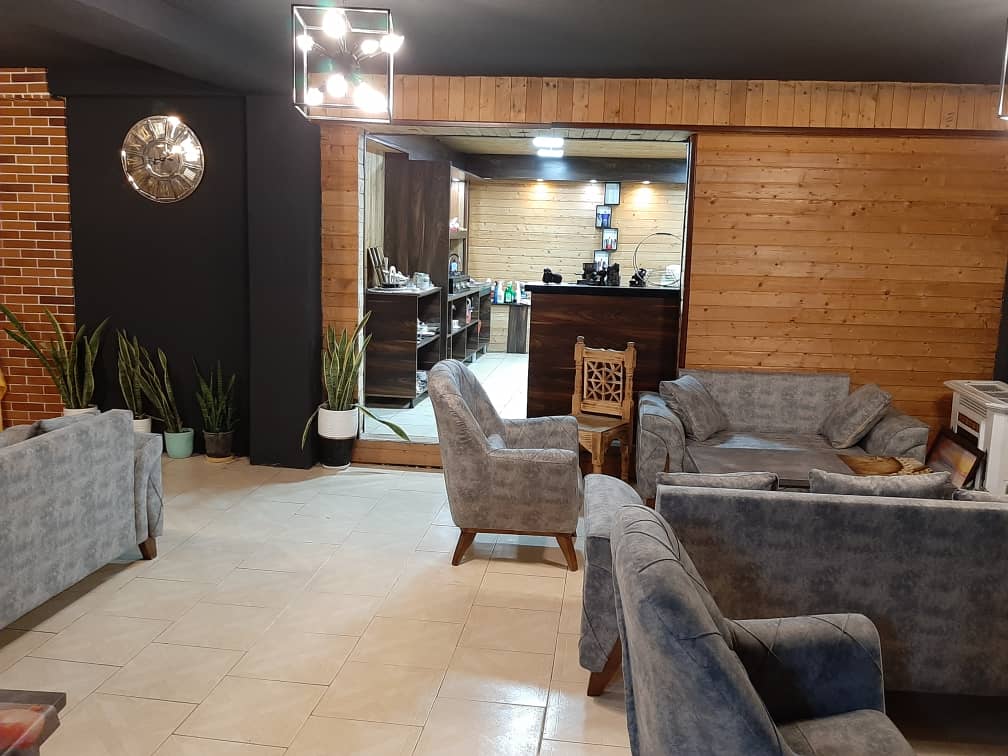 دارای 500متر فضای کافی شاپ و رستوران و …. دارای 500متر فضای کافی شاپ و رستوران و ….